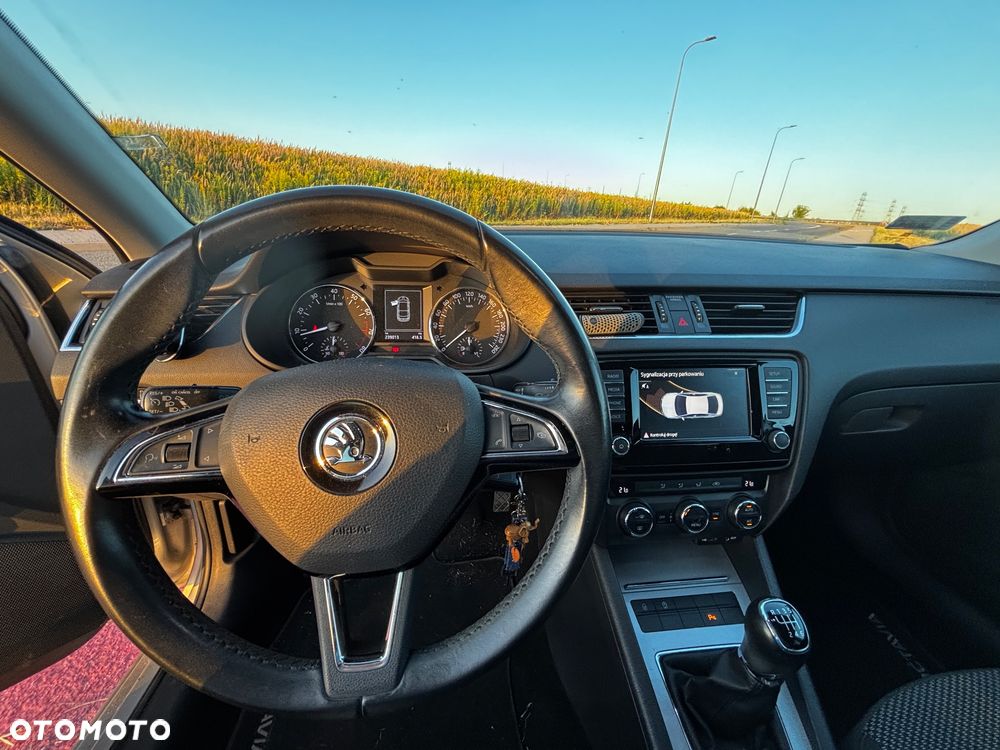 Skoda Octavia 1.4 TSI Ambition - 8