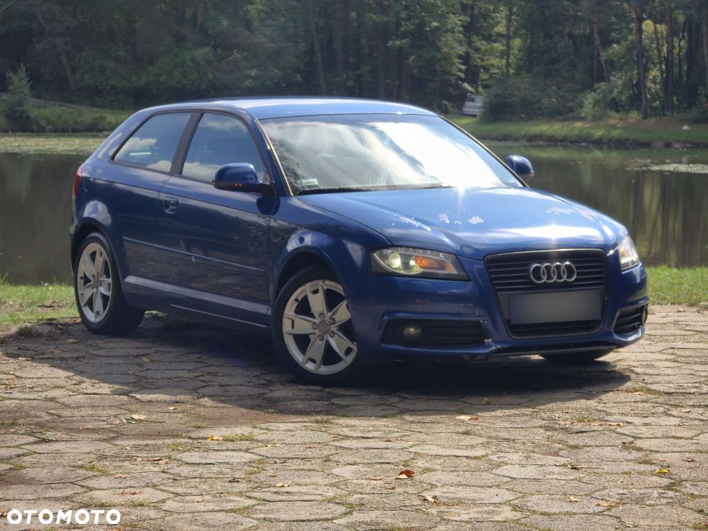Audi A3 3-drzwiowe 1.6 TDI DPF Ambiente - 3
