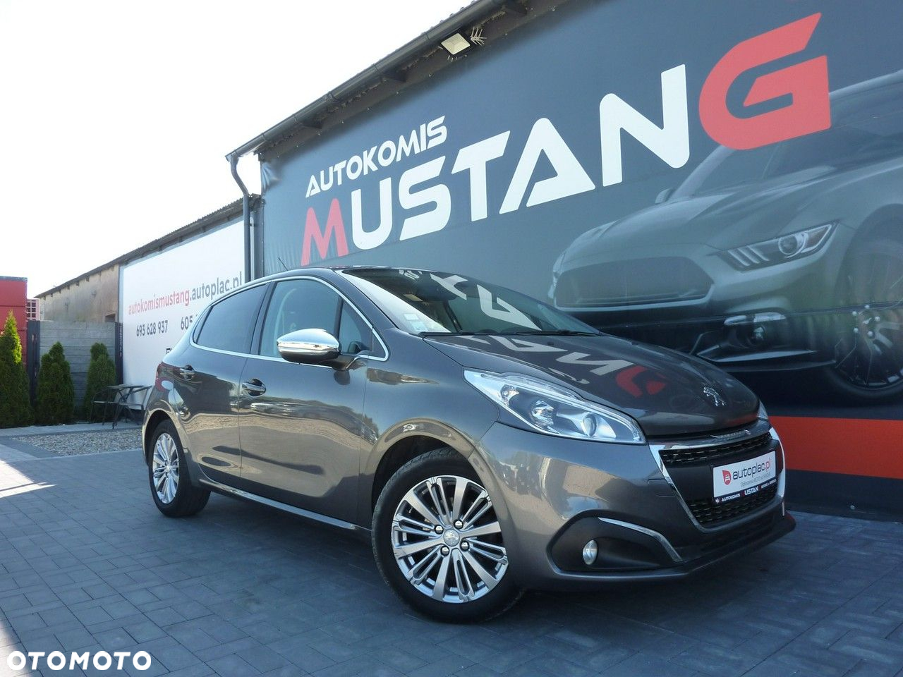 Peugeot 208 - 3