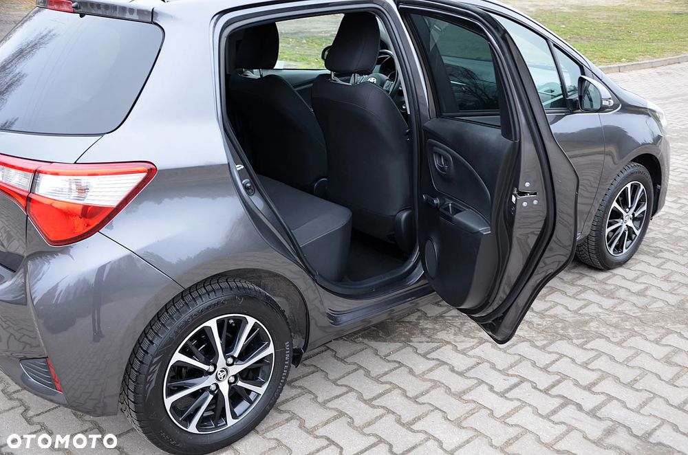 Toyota Yaris 1.5 Premium - 24