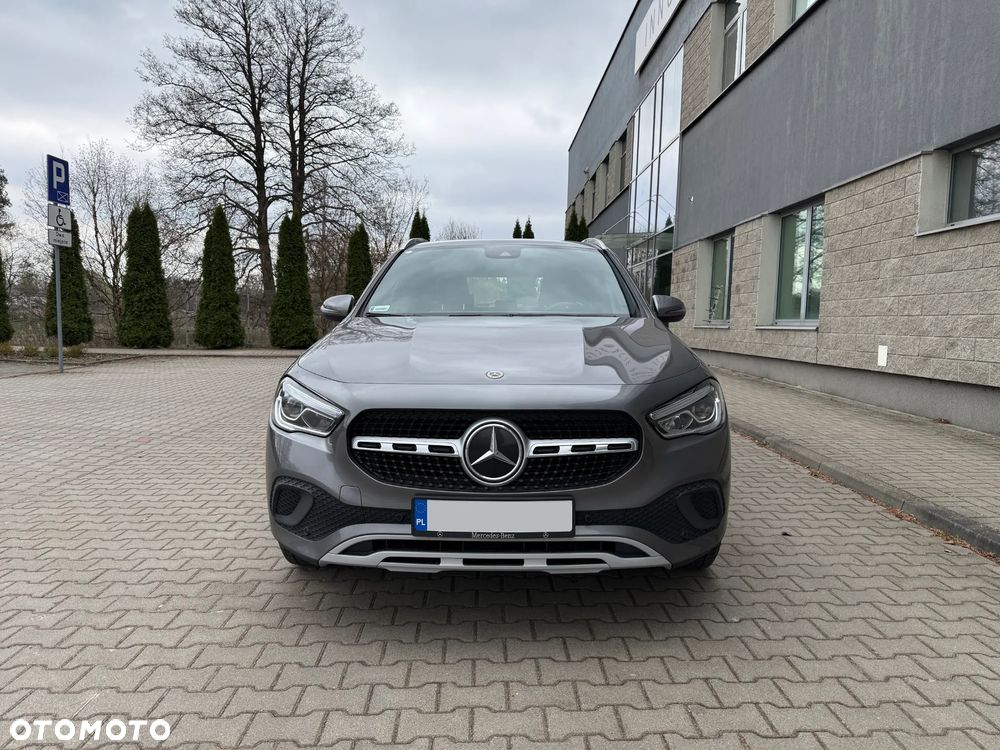 Mercedes-Benz GLA 200 - 2