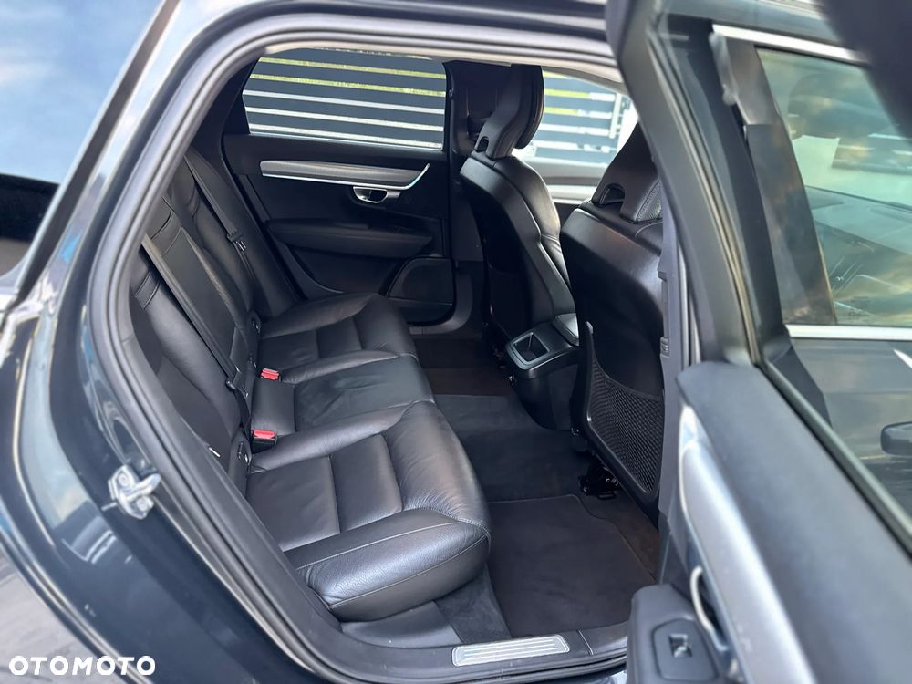 Volvo V90 - 36