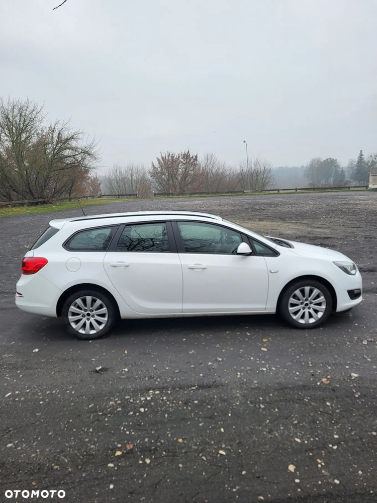 Opel Astra 1.6 ECOTEC DI Turbo ecoFLEX Start/Stop Exklusiv - 5