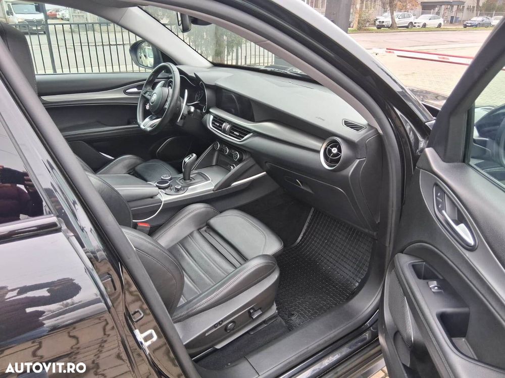 Alfa Romeo Stelvio - 7