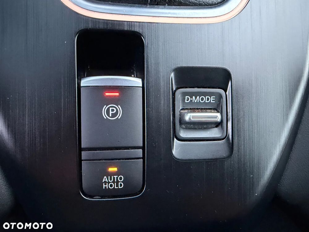 Nissan Qashqai 1.3 DIG-T N-Connecta - 37