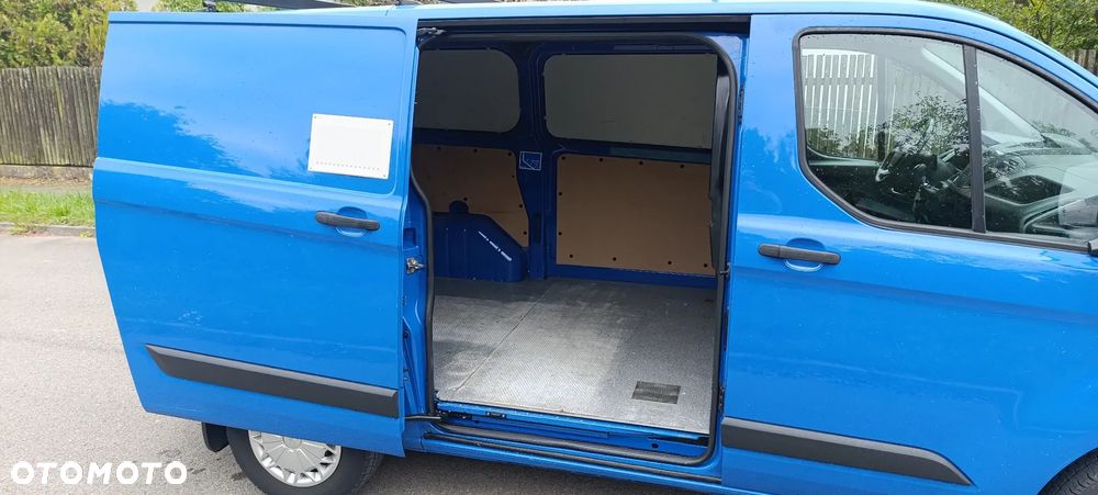 Ford TRANSIT CUSTOM - 15