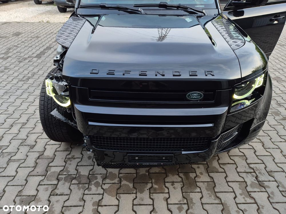 Land Rover Defender 110 P525 V8 - 3