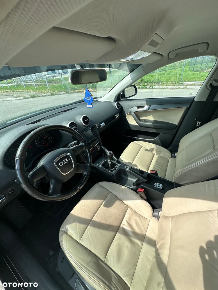 Audi A3 Sportback 2.0 TDI Ambiente - 7
