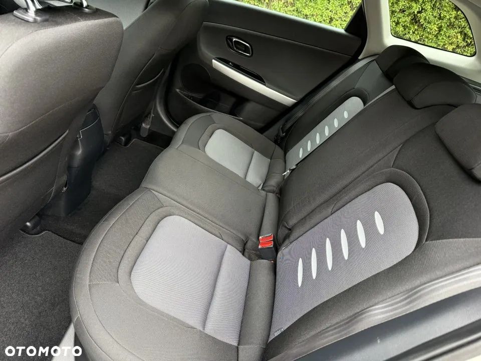 Kia Ceed 1.6 GDI SW Platinum Edition - 37