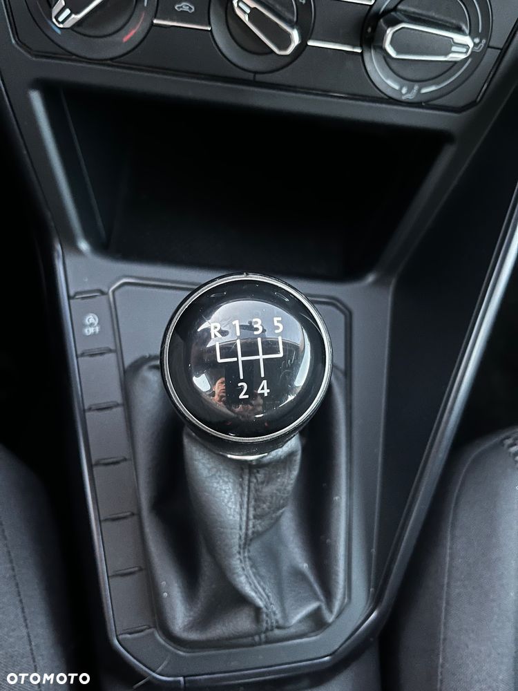 Volkswagen Polo - 25