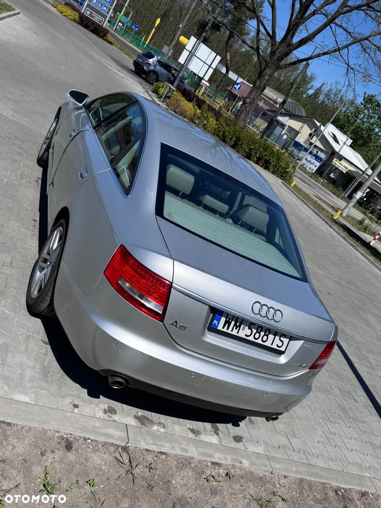 Audi A6 Limousine 2.4 - 5
