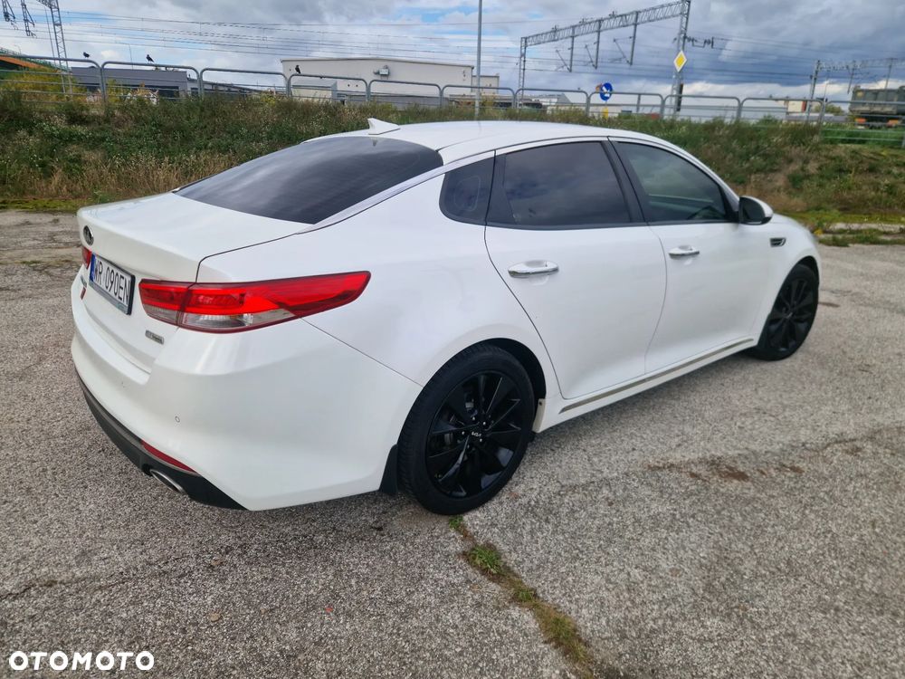 Kia Optima - 31