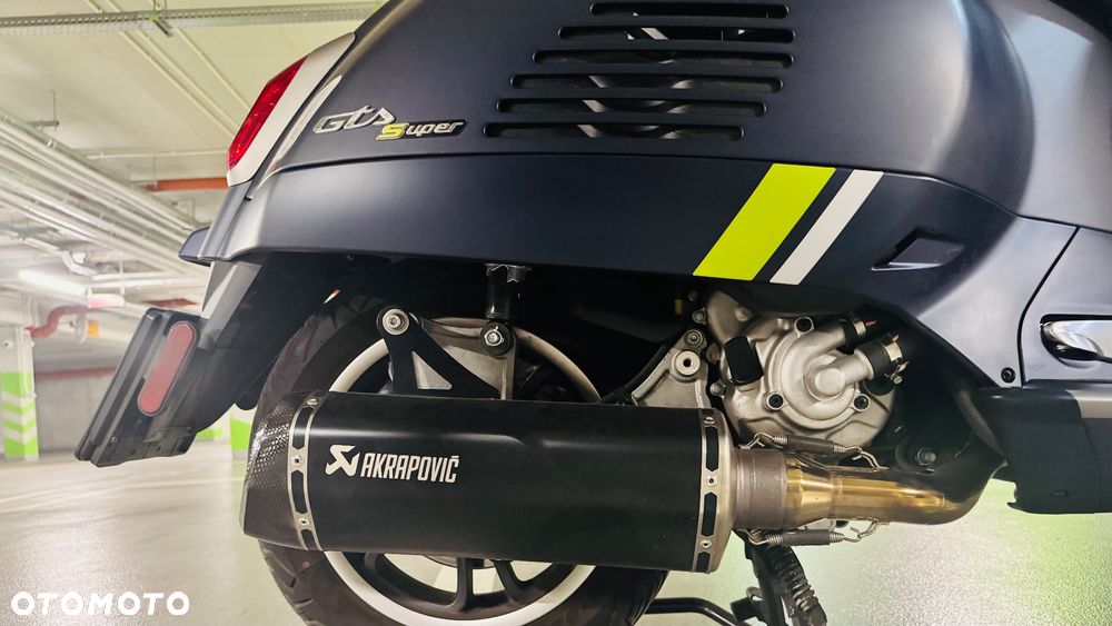 Vespa GTS - 13