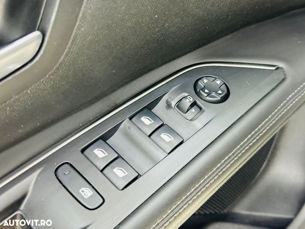 Peugeot 5008 1.2 Puretech Turbo s&s GT-Line - 14