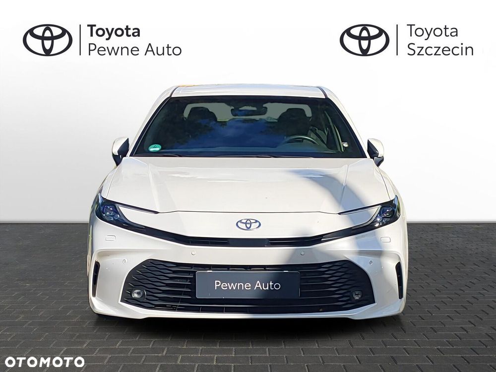 Toyota Camry - 8