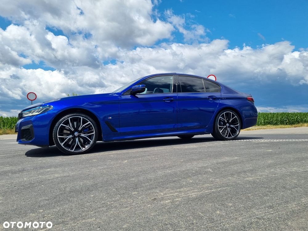 BMW Seria 5 540d xDrive mHEV M Sport sport - 11