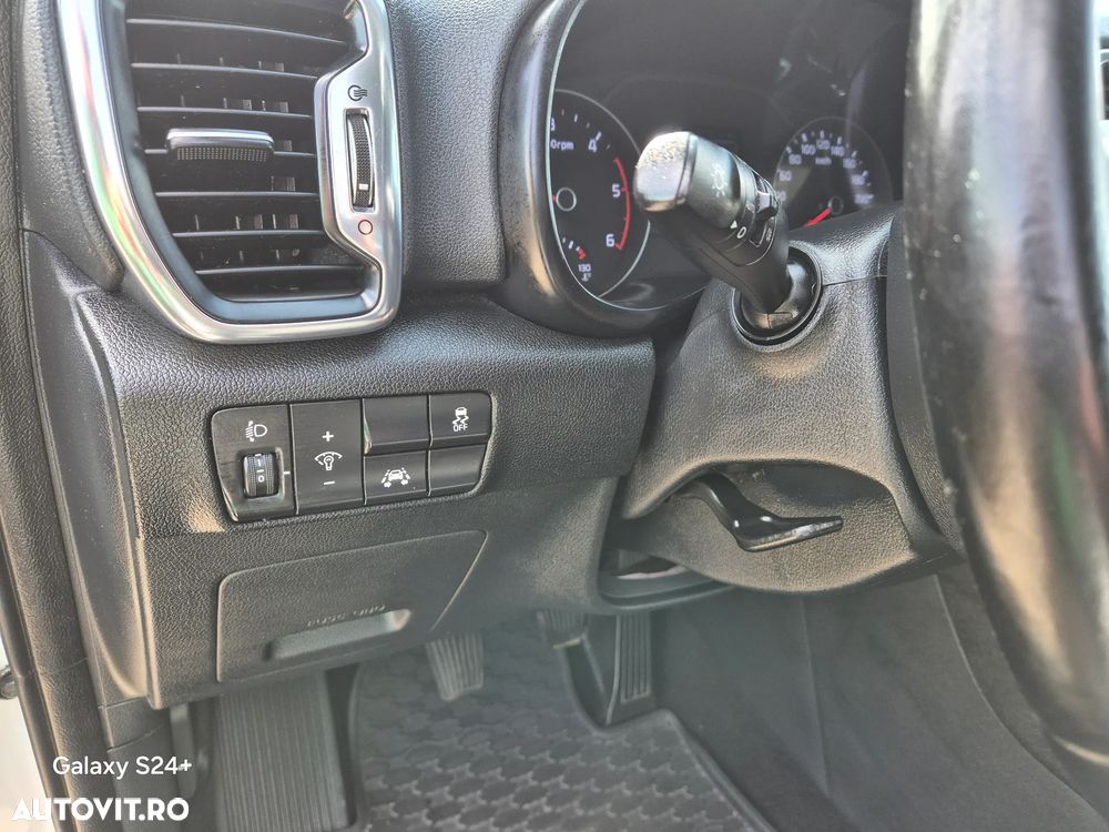 Kia Sportage 1.7 CRDI 2WD Attract - 18