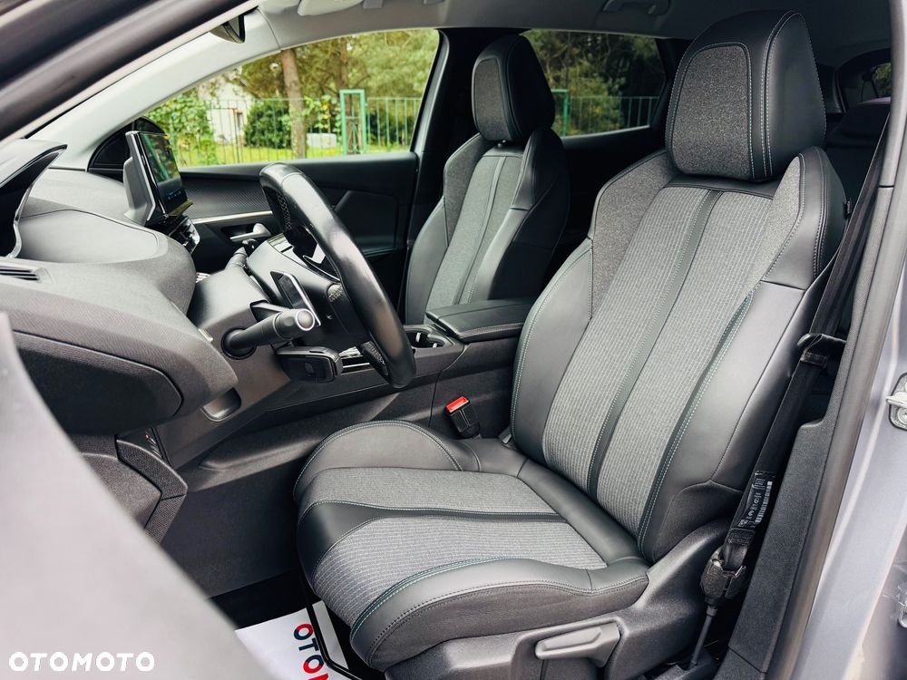 Peugeot 3008 BlueHDi 130 Stop & Start EAT8 Allure Pack - 28
