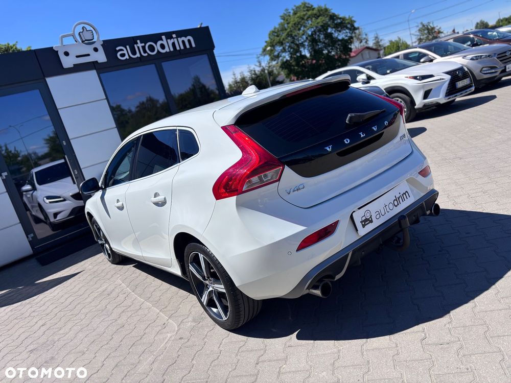 Volvo V40 D3 Geartronic RDesign - 12
