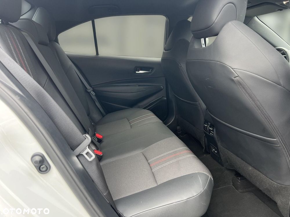 Toyota Corolla 1.8 Hybrid GR Sport - 16