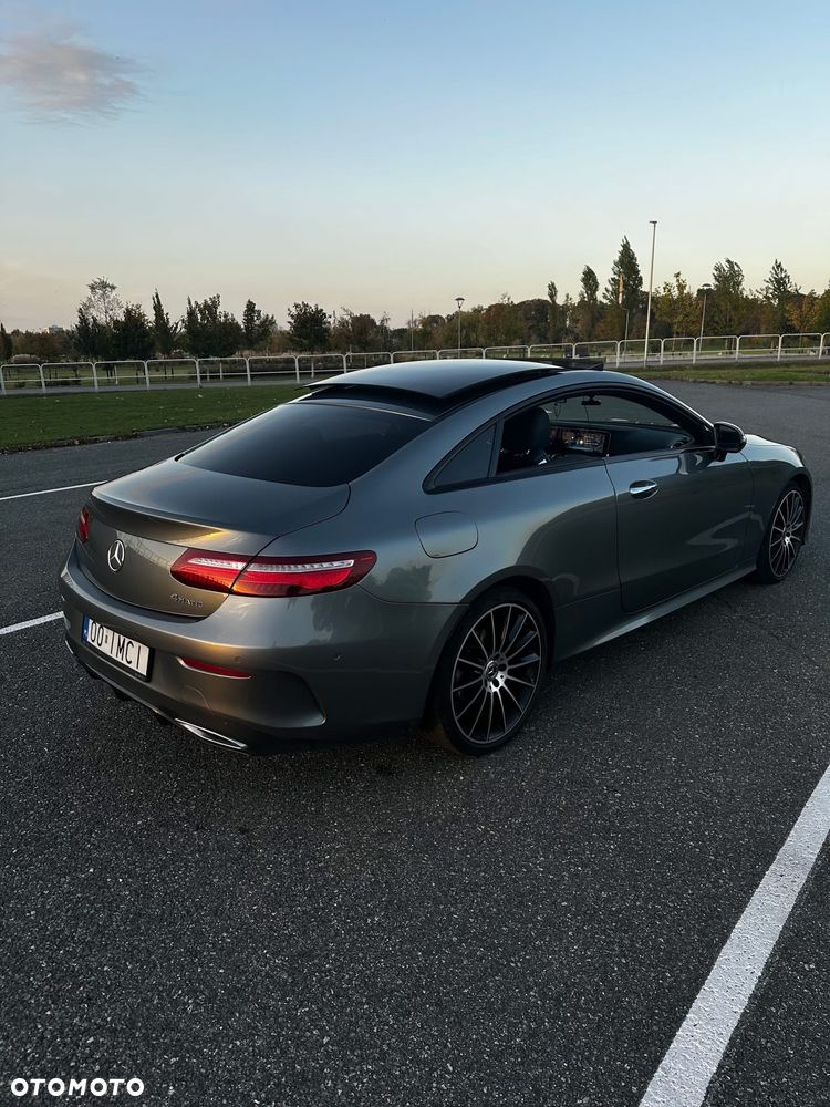 Mercedes-Benz Klasa E 220 d 4-Matic 9G-TRONIC - 5