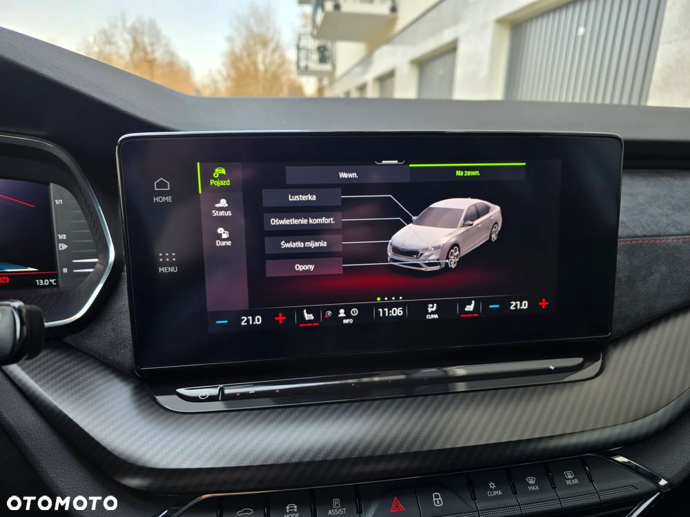Skoda Octavia 2.0 TSI RS - 33