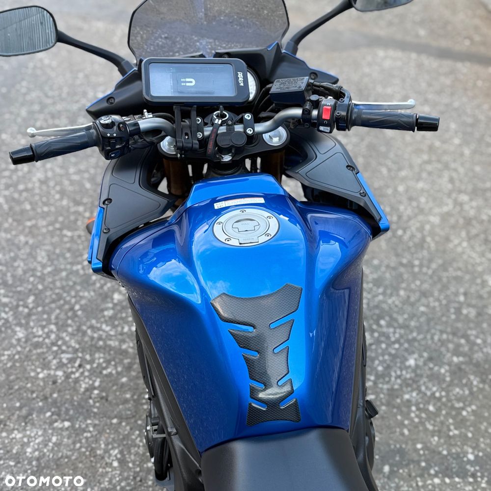 Yamaha FZ8 - 10