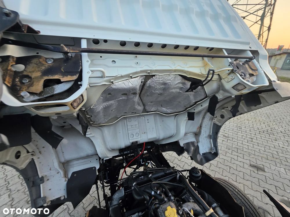 Nissan Cabstar 35.13 Skrzynia 4.20 M + HDS 1.5 Tony ! HMF K2(B3) 9.20 M Wysięgu  ! Super Stan  ! - 30