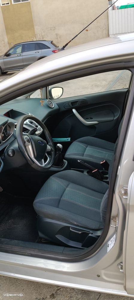 Ford Fiesta 1.4 TDCI Titanium - 13