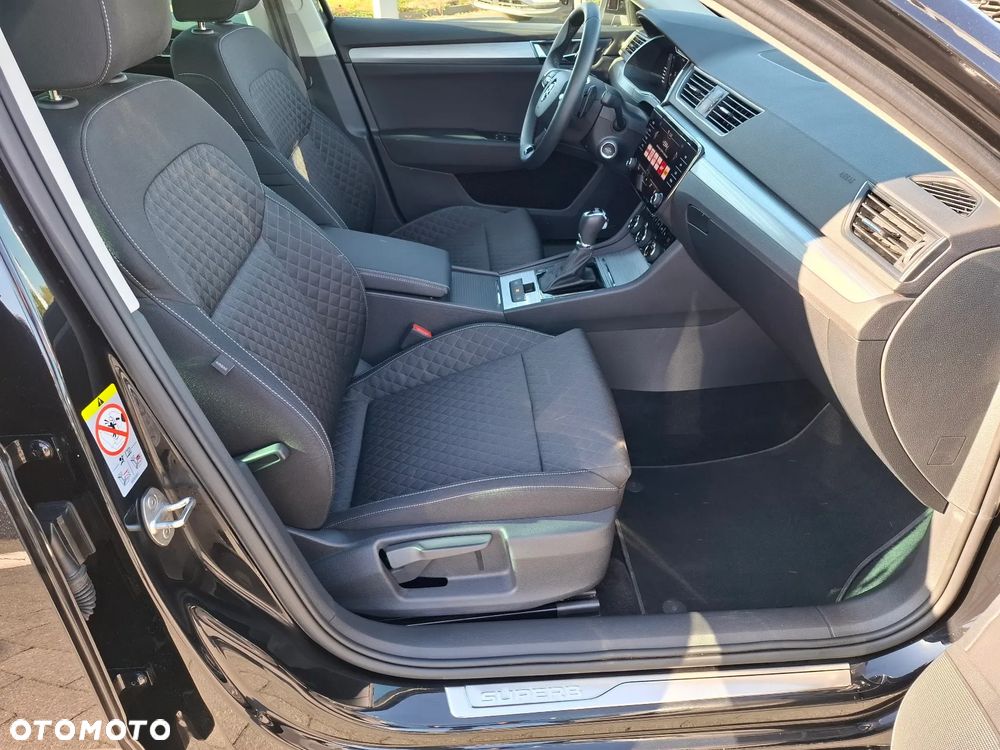 Skoda Superb 2.0 TDI Ambition DSG7 - 12