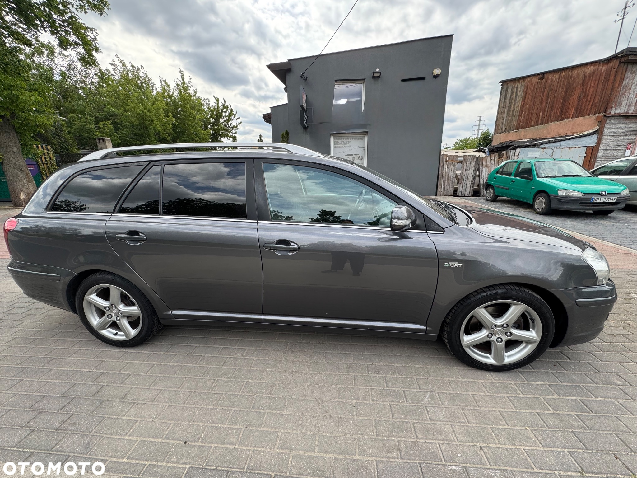 Toyota Avensis - 4