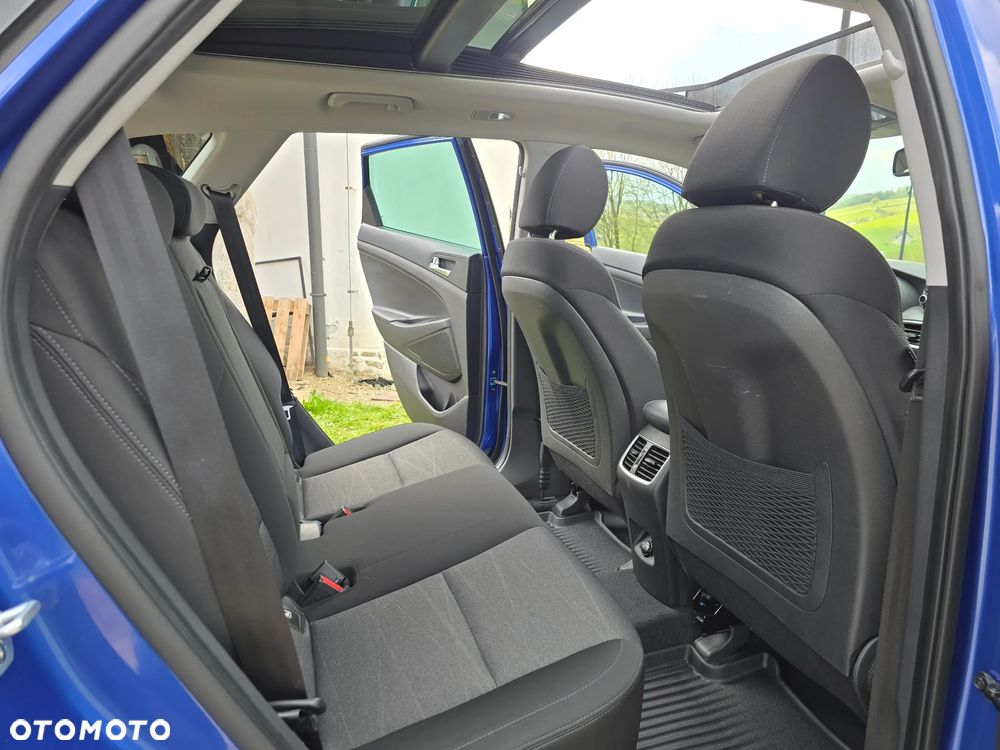 Hyundai Tucson 2.0 CRDI 4WD Automatik Style - 32