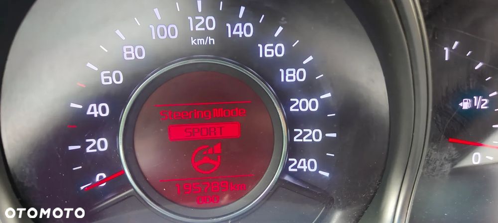 Kia Ceed 1.6 GDI ISG Platinum Edition - 26
