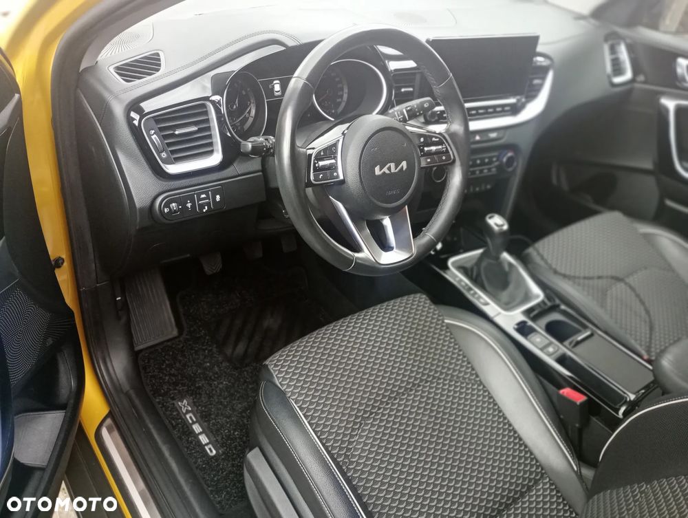 Kia XCeed 1.5 T-GDI L Business Line - 3