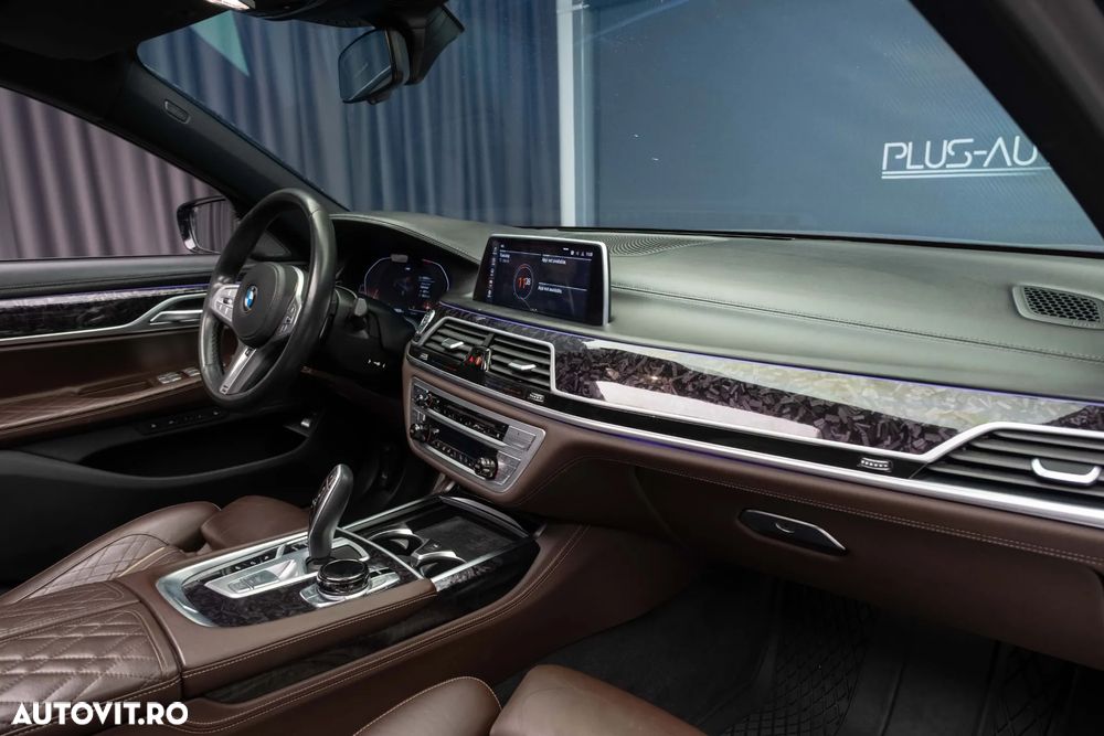 BMW Seria 7 750i xDrive - 39