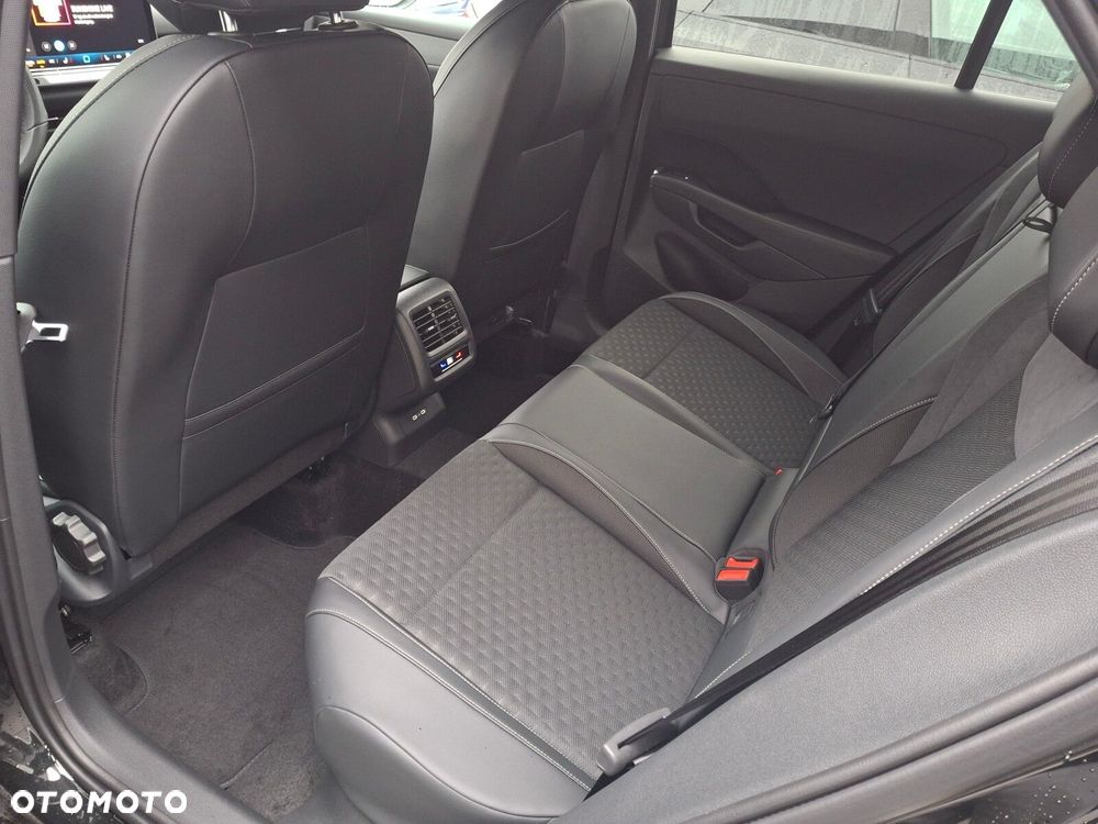 Volkswagen T-Roc 1.5 TSI R-Line DSG - 13