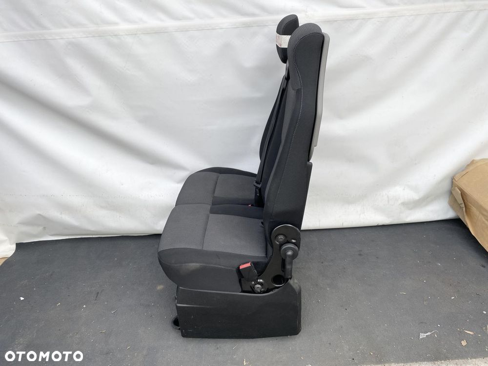 MASTER 3 i 4 NV400 MOVANO 10- FOTEL PRZEDNI PODWÓJNY PRAWY PASAŻERA STOLIK - 13