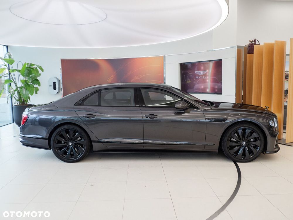 Bentley Flying Spur - 5