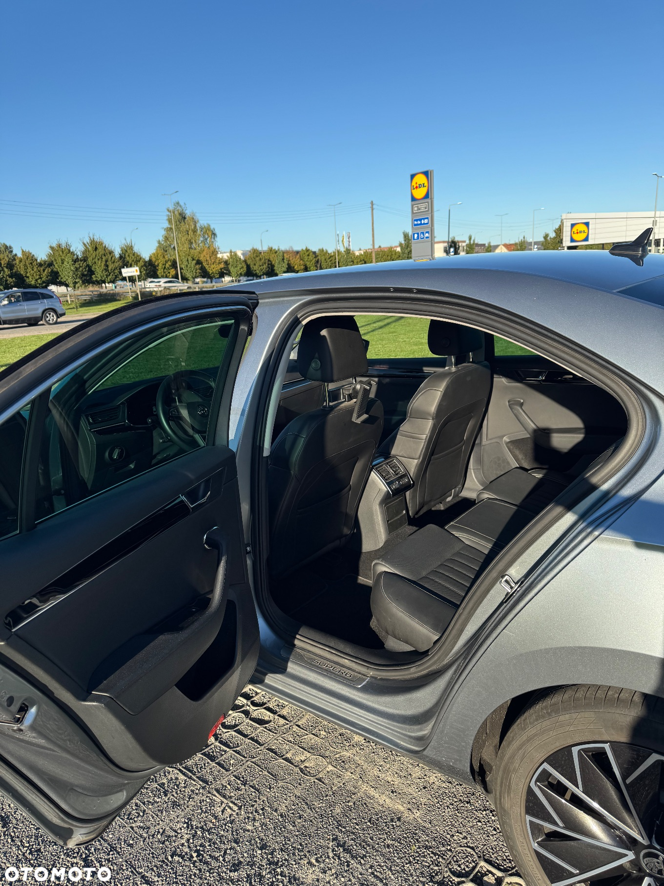 Skoda Superb 2.0 TDI SCR 4x4 L&K DSG - 6