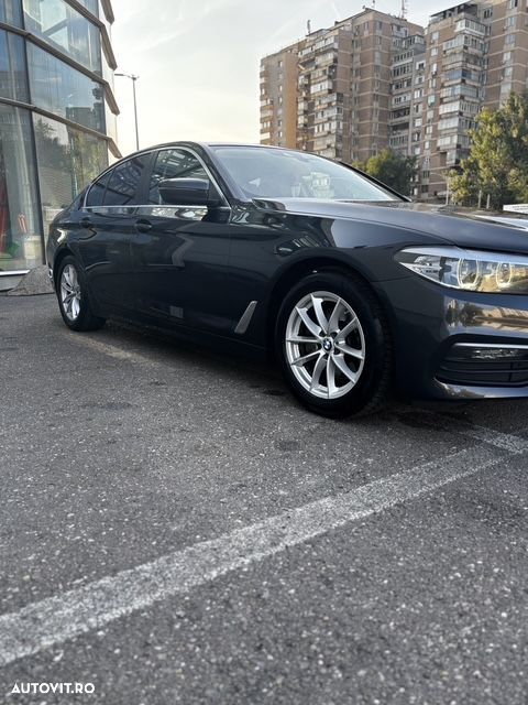 BMW Seria 5 520d AT - 3