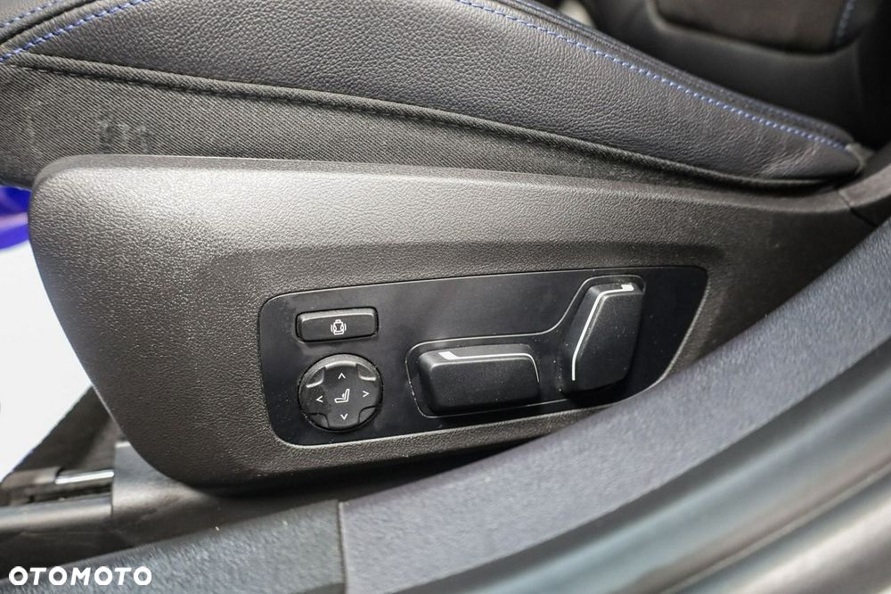 BMW Seria 3 320d xDrive M Sport Shadow - 23
