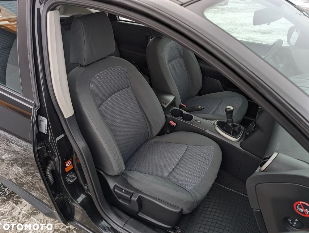 Nissan Qashqai 1.6 visia - 23