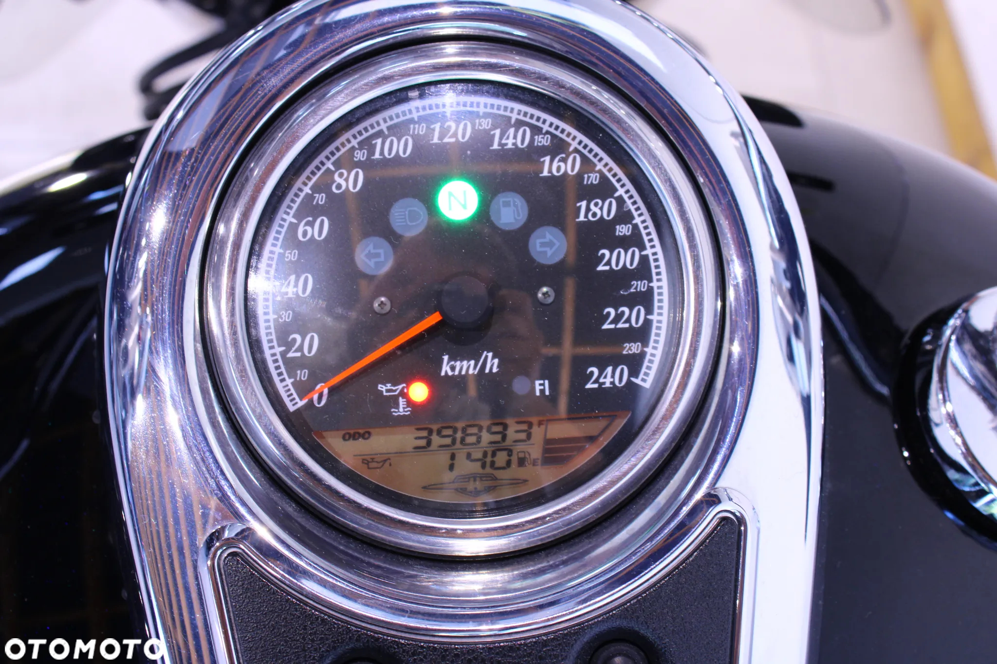 Suzuki Intruder - 7