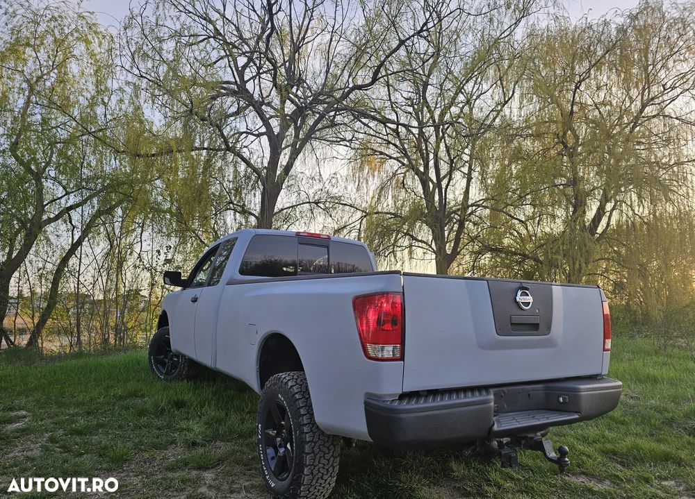Nissan Titan - 16