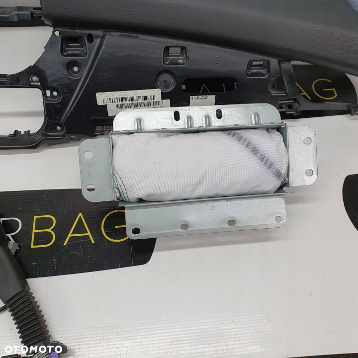 BMW Z4 E89 DESKA ROZDZIELCZA KONSOLA KOKPIT PULPIT PODUSZKI AIRBAG AIR BAG NAPINACZE KIT SET - 9