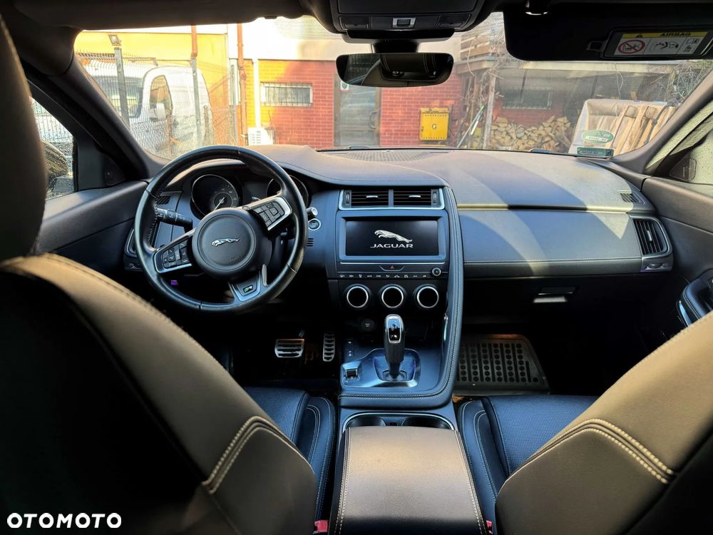 Jaguar E-Pace 2.0 i4P AWD R-Dynamic S - 8