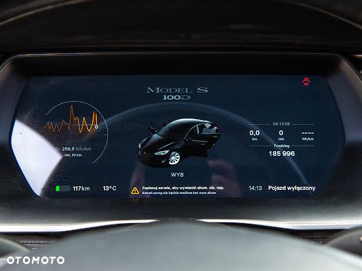 Tesla Model S - 32