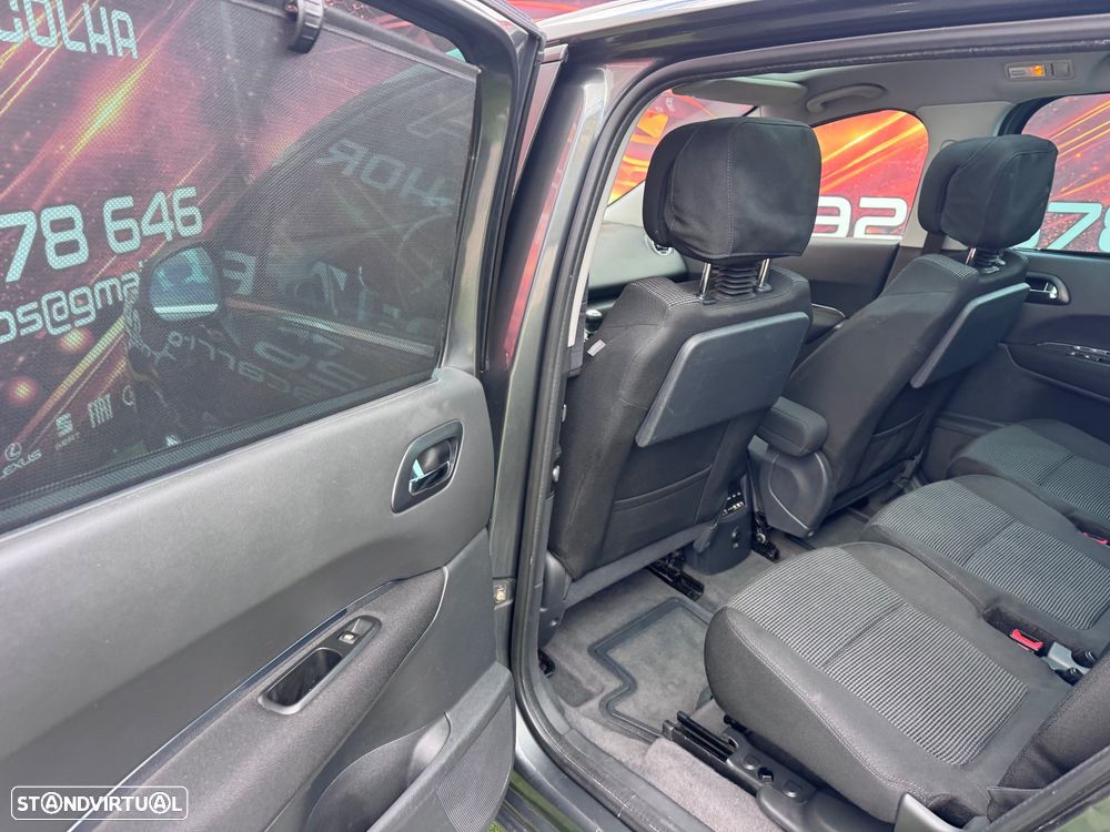 Peugeot 5008 - 17