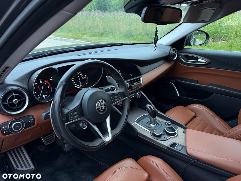 Alfa Romeo Giulia 2.0 Turbo Veloce TI Q4 - 5