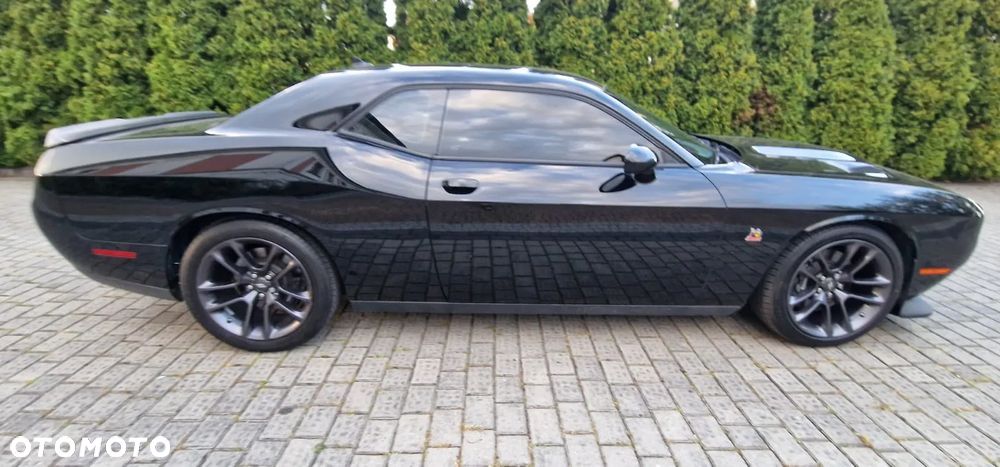 Dodge Challenger 6.4 Scat Pack - 14